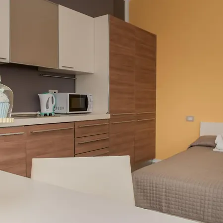 Art Aparthotel 3*
